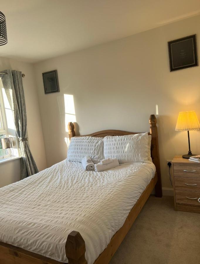 Cosy Double Room With Private Bathroom Homestay Caldecote Exterior photo